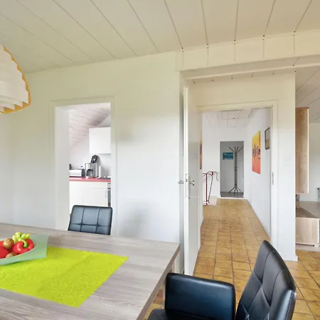 Waldvogt By Interhome